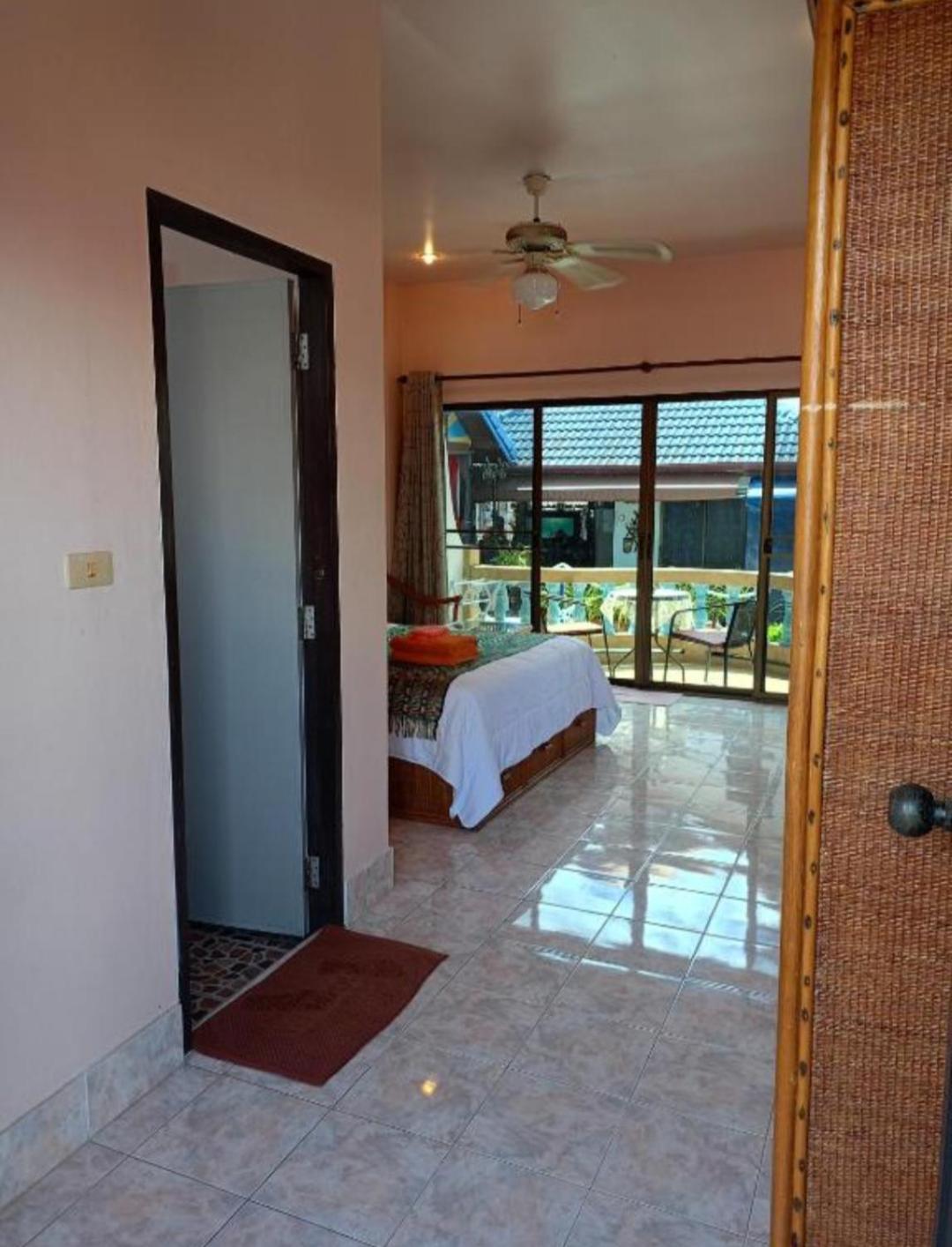 Patong Sunbeach Mansion Eksteriør bilde