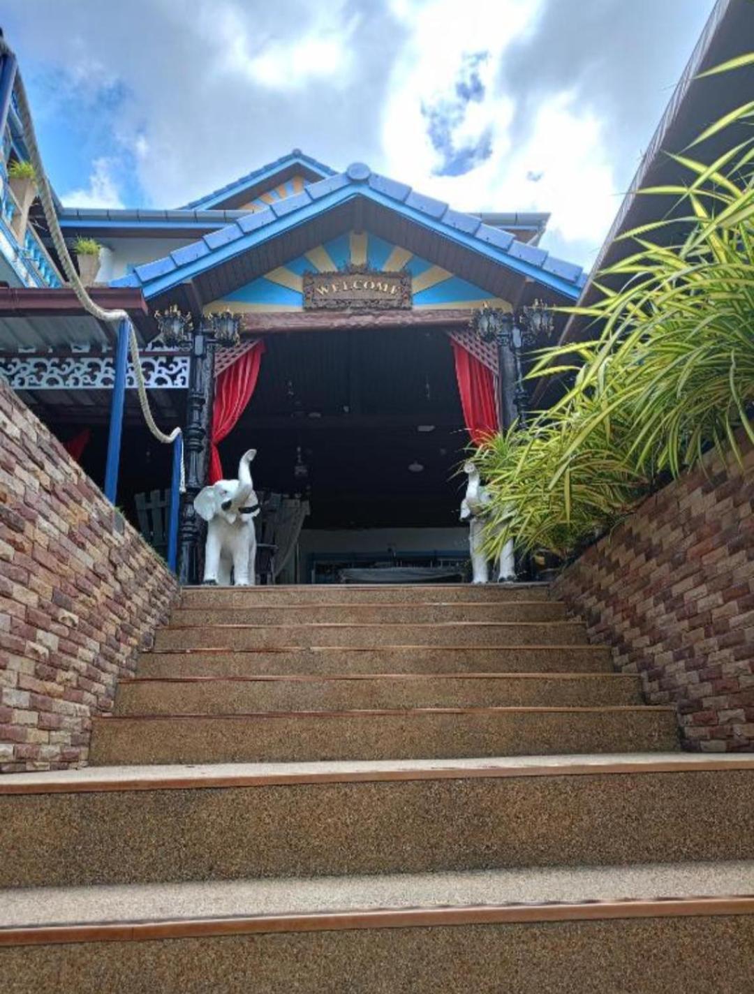 Patong Sunbeach Mansion Eksteriør bilde