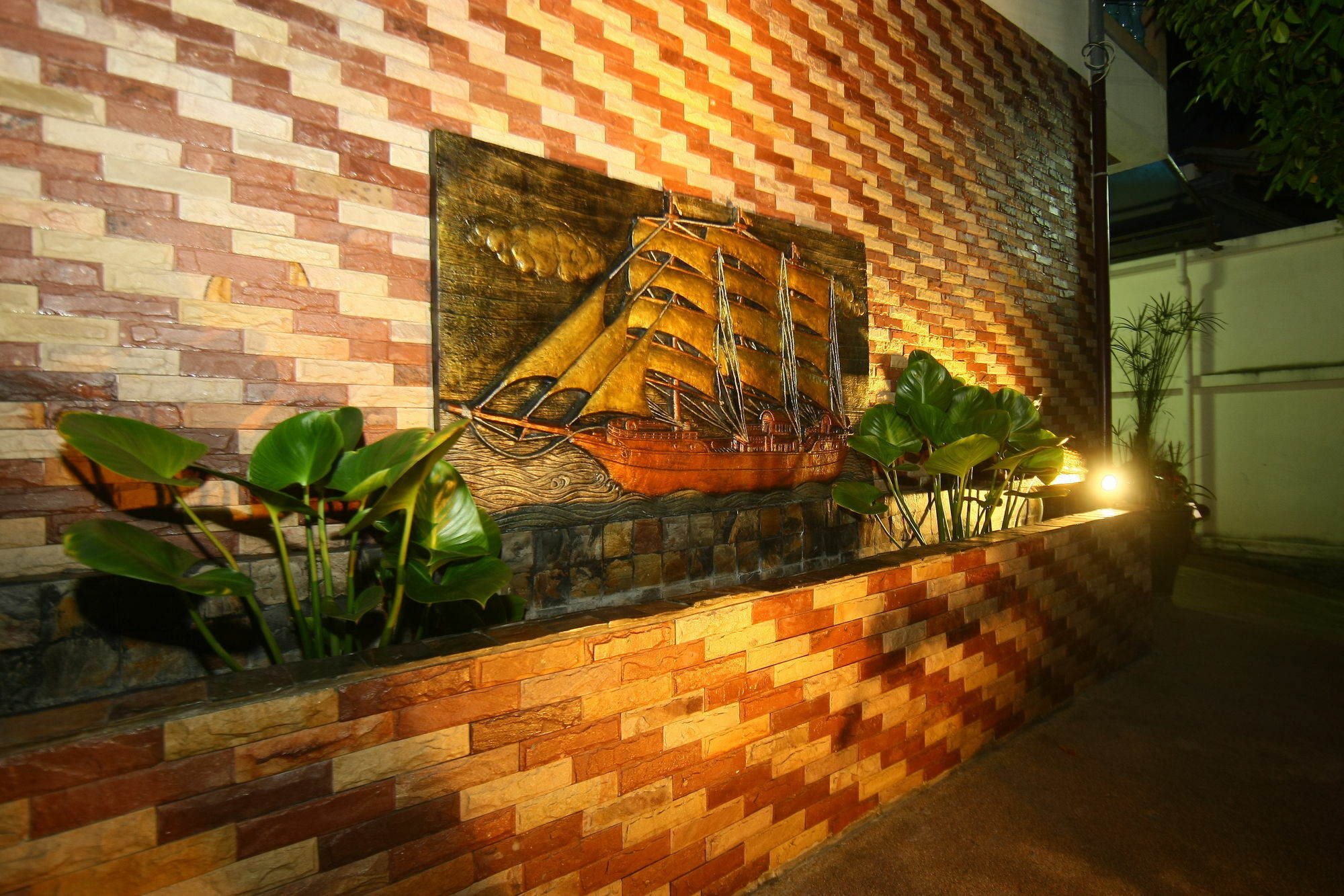 Patong Sunbeach Mansion Eksteriør bilde