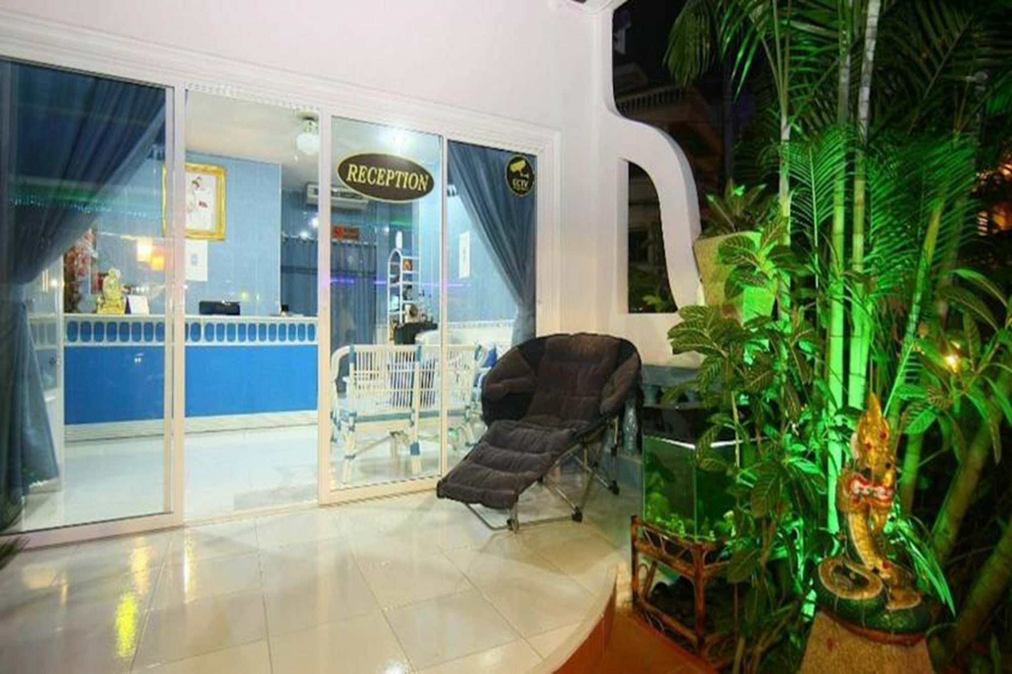 Patong Sunbeach Mansion Eksteriør bilde